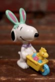 画像1: ct-210401-54 Snoopy / Whitman's 1997 PVC "Easter Bunny Cart (Green ear)"