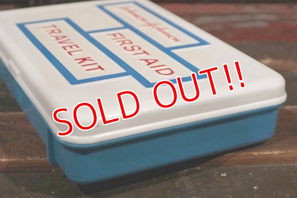 画像4: dp-210401-79 Johnson & Johnson / Compact FIRST AID TRAVEL KIT Box