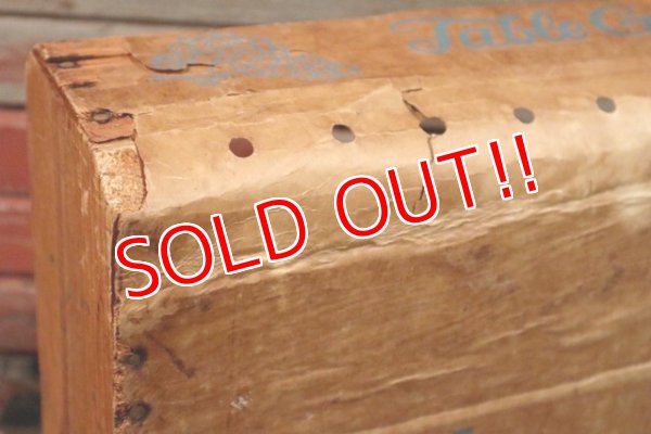 画像11: dp-210401-12 Lovell Table Grapes / Vintage Wood Box