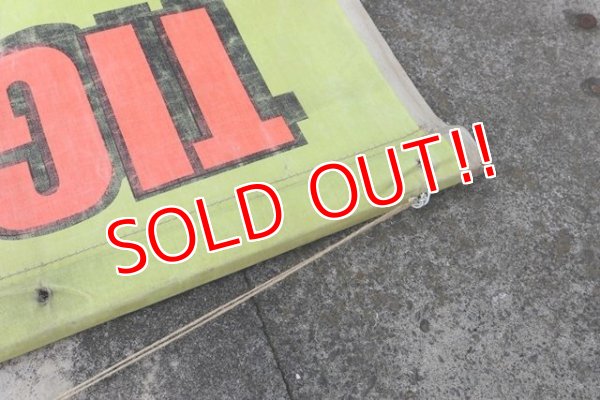 画像8: dp-210501-13 Fire-King Esso Tiger Mug / 1950's Huge Banner