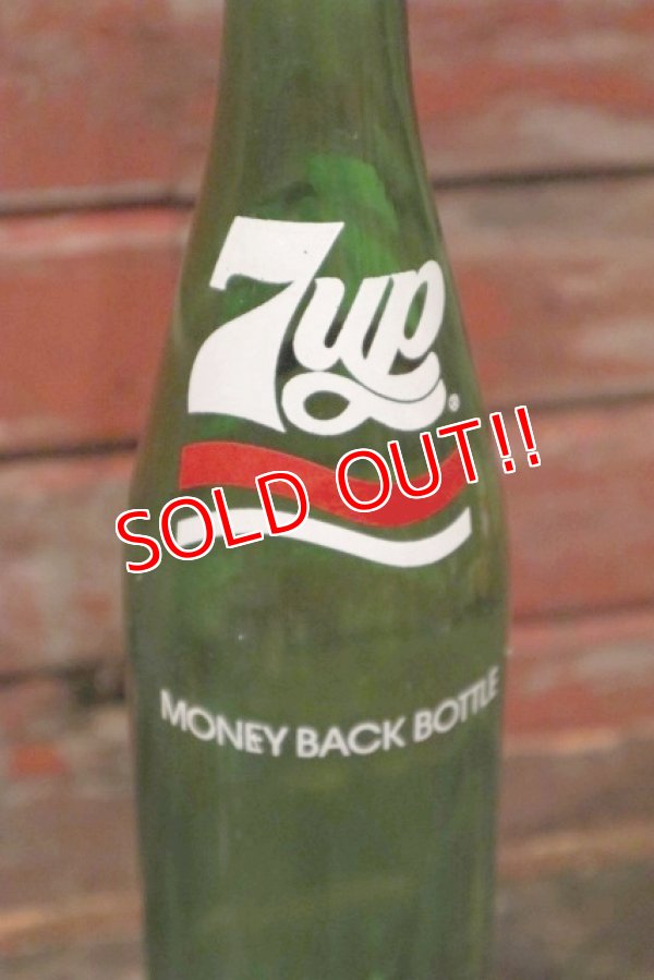画像2: dp-210301-82 7up / 1970's 16 FL.OZ Bottle "Odd Logo"