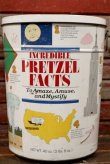 画像1: dp-210501-37 INCREDIBLE PRETZLE FACTS / Vintage Tin Can