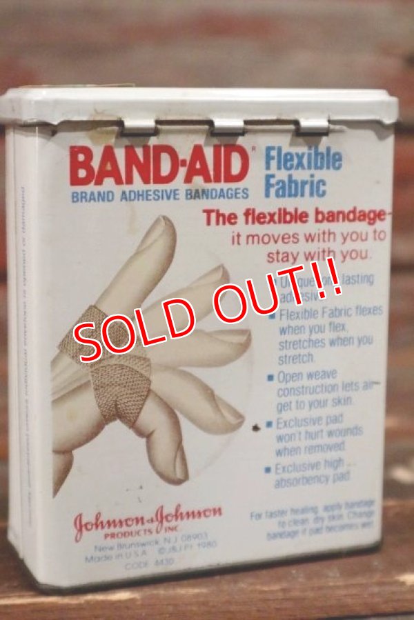 画像4: dp-210501-32 Johnson & Johnson BAND-AID / Vintage Tin Can