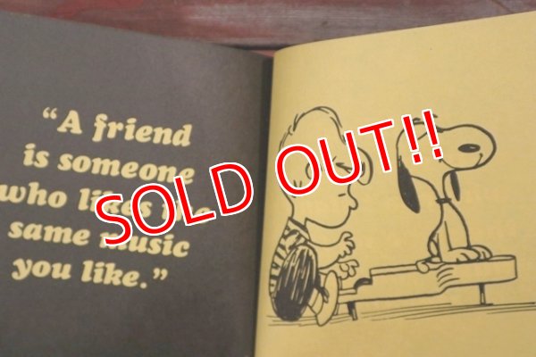 画像7: ct-210501-103 PEANUTS / 1971 "I NEED ALL THE FRIENDS I CAN GET" Book