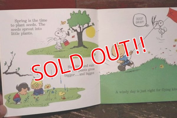 画像3: ct-200415-01 SNOOPY'S facts & fun book about seasons / 1970's Picture Book