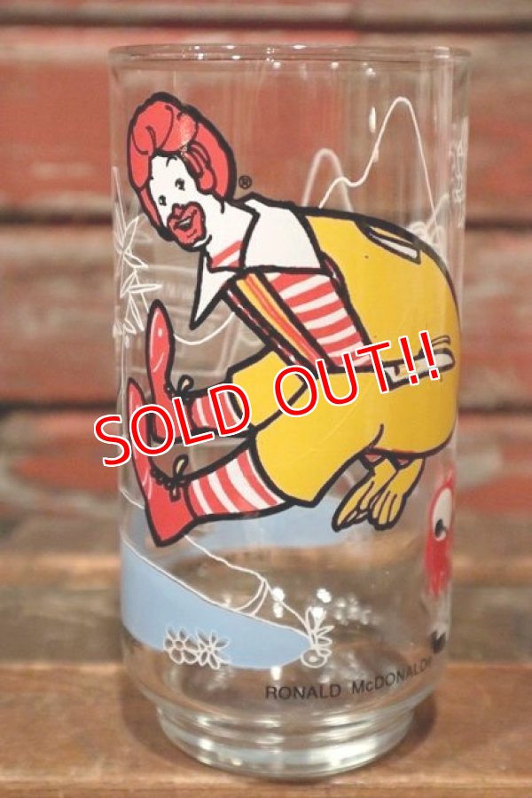 画像1: gs-210701-21 McDonald's / 1977 Action Series "Ronald McDonald" Glass