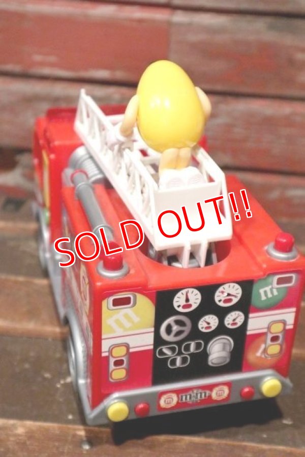 画像5: ct-210701-109 Mars / m&m's 2011 Fire Truck Candy Dispenser
