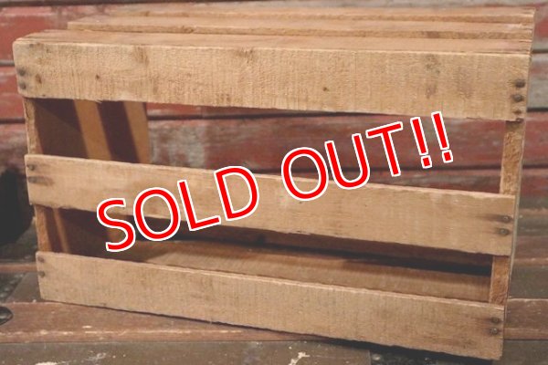 画像8: dp-210601-08 FAMILY CRATES OF FRUITS / Vintage Wood Box