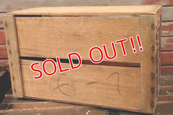 画像7: dp-210601-10 RIVER GOLD BARTLETTS / Vintage Wood Box