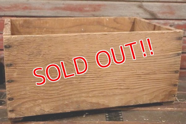 画像4: dp-210601-10 RIVER GOLD BARTLETTS / Vintage Wood Box