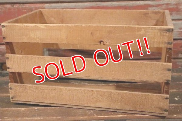 画像4: dp-210601-08 FAMILY CRATES OF FRUITS / Vintage Wood Box