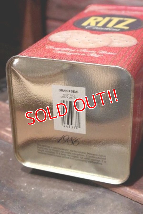 画像8: dp-210801-20 NABISCO RITZ Crackers / 1986 Tin Can