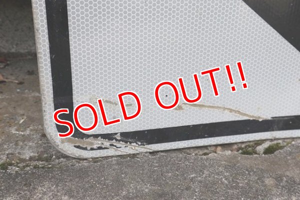 画像7: dp-210801-34 Road Sign "ONE WAY ←"