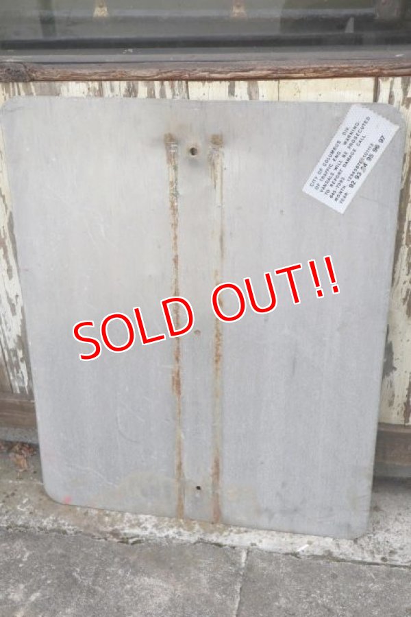 画像9: dp-210801-34 Road Sign "ONE WAY ←"