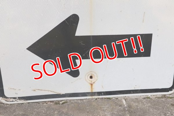 画像4: dp-210801-34 Road Sign "ONE WAY ←"