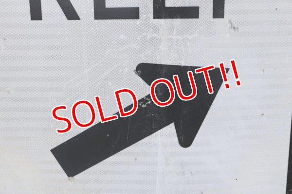 画像3: dp-210801-34 Road Sign "KEEP RIGHT"