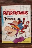 画像1: ct-210901-42 Peter Potamus and Pirates / Whitman 1968 Tiny Book