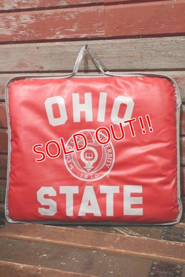 画像1: dp-210901-54 OHIO STATE UNIVERSITY / Vintage Cushion