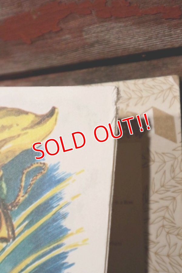 画像8: ct-210601-26 a Little Golden Book / 1970's "The Night Before Christmas" Picture Book