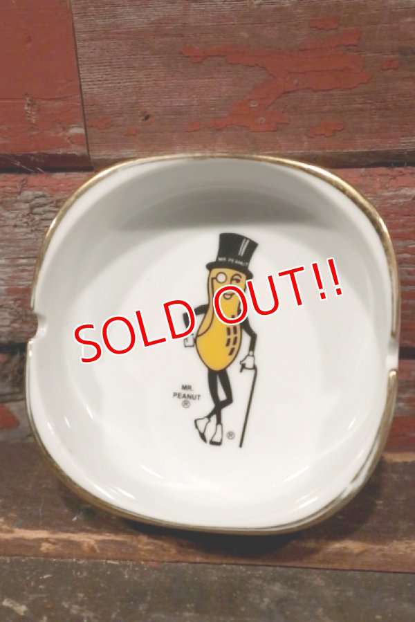 画像1: ct-211001-30 PLANTERS / MR.PEANUT 1990 Ceramic Ashtray