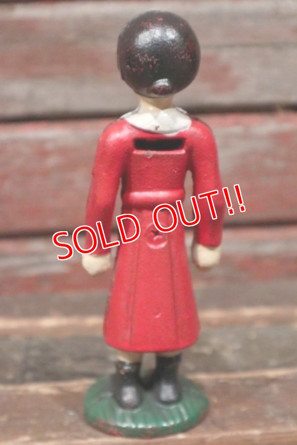 画像6: ct-211101-02 Popeye / Olive Oyl 1930's-1940's Cast Iron Coin Bank