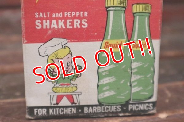 画像8: dp-211110-11 Squirt / 1960's Salt & Pepper Shaker