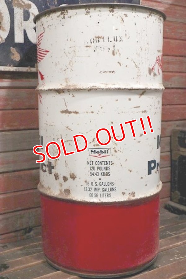 画像4: dp-211110-57 Mobil / 1960's〜 16 U.S.GALLONS Oil Can