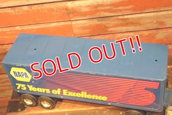 画像6: dp-211201-27 NAPA / NYLINT 1999 NAPA 75Year's of Excellence Trailer Truck Toy