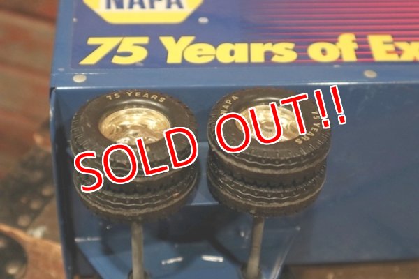 画像10: dp-211201-27 NAPA / NYLINT 1999 NAPA 75Year's of Excellence Trailer Truck Toy