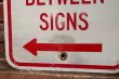 画像4: dp-211201-21 Road Sign "NO PARKING BETWEEN SIGNS←"