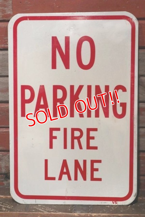 画像1: dp-211110-59 Road Sign "NO PARKING FIRE LANE"