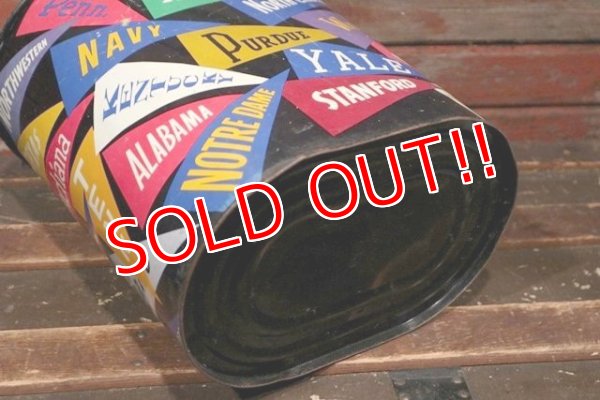 画像9: dp-211210-23 1950's-1960's College Pennant Trash Can