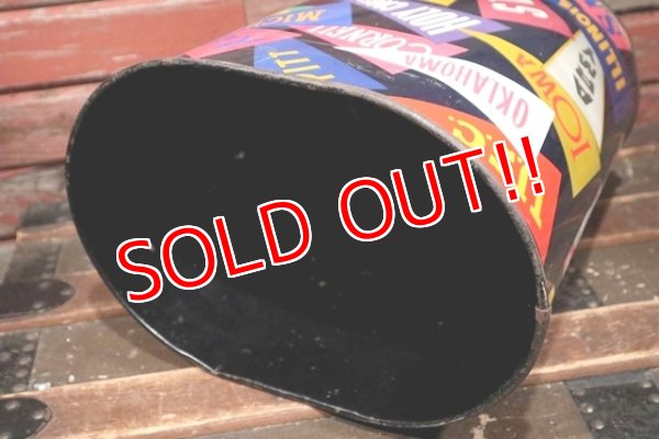 画像8: dp-211210-23 1950's-1960's College Pennant Trash Can