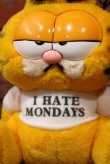 画像2: ct-2211201-25 Garfield / DAKIN 1980's Plush Doll "I HATE MONDAYS"