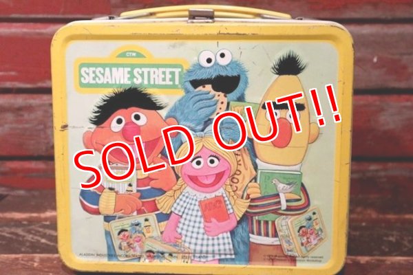 画像4: ct-211210-51 SESAME STREET / Aladdin 1979 Metal Lunch Box