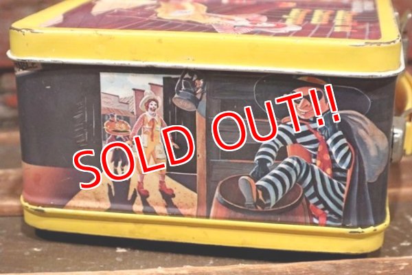 画像6: ct-211201-118 McDonald's / Aladdin 1982 Metal Lunch Box