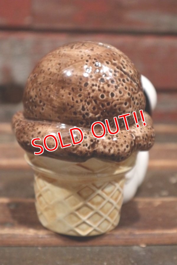 画像5: ct-220101-03 Snoopy / Determined 1982 Ice Cream Coin Bank