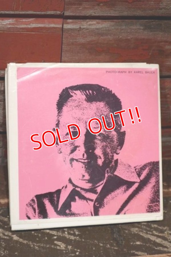 画像6: ct-211201-108 HAPPINESS IS A WARM PUPPY / 1970's Book