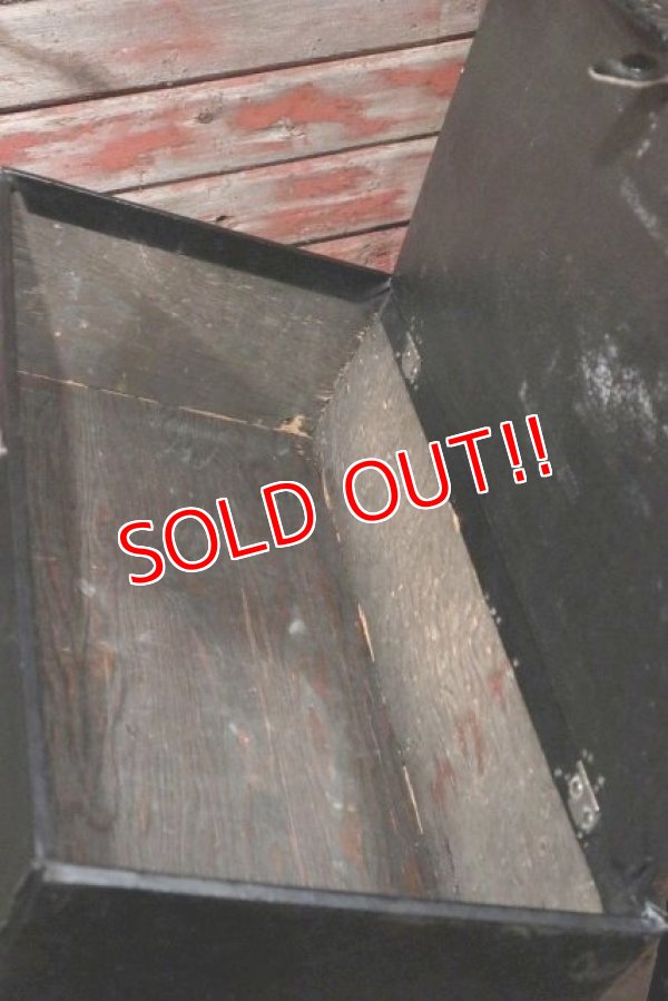 画像11: dp-220101-08 SYLVANIA electric tube / 1950's Serviceman Trunk