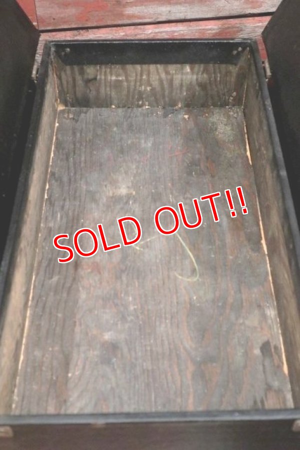 画像9: dp-220101-08 SYLVANIA electric tube / 1950's Serviceman Trunk