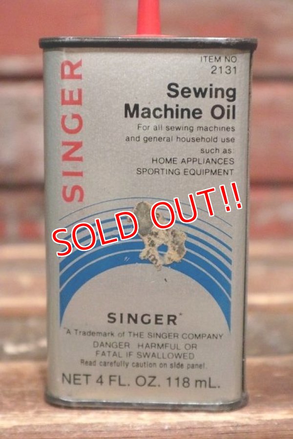画像2: dp-220301-56 Singer / Vintage Sewing Machine Handy Oil Can