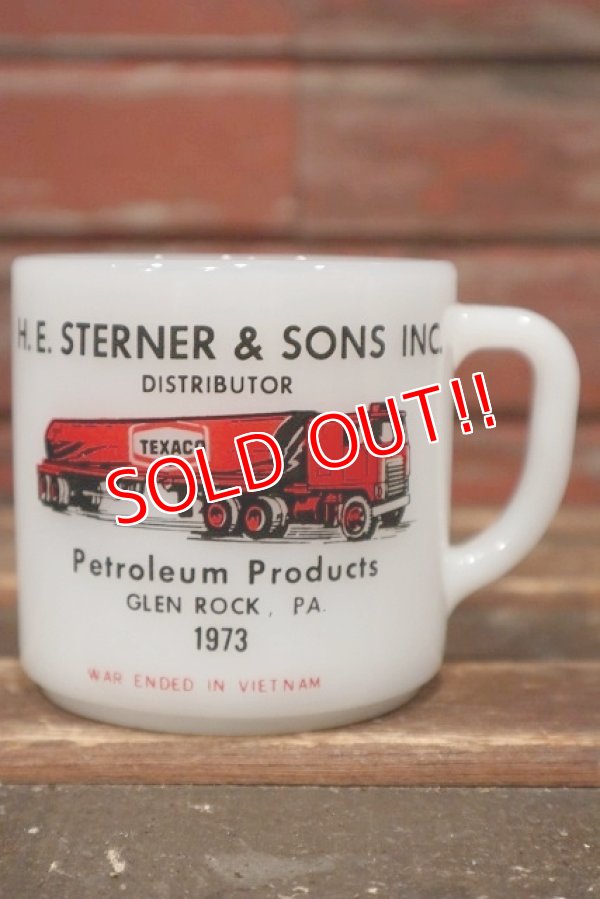 画像1: kt-220301-05 TEXACO / Federal 1970's Milk Glass Mug