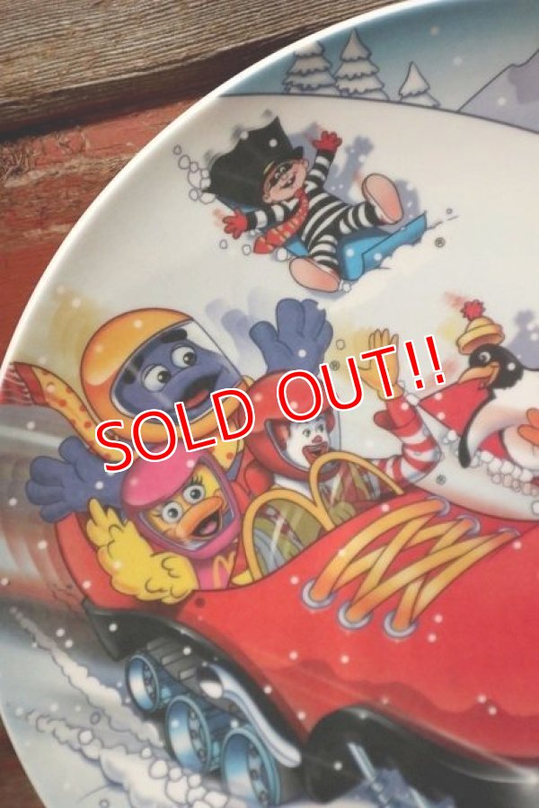 画像2: ct-220301-05 McDonald's / 2001 Collectors Plate "Snow Flyer"