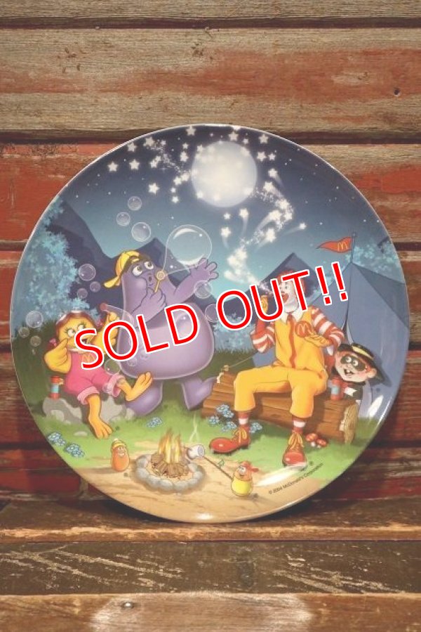 画像1: ct-220301-05 McDonald's / 2004 Collectors Plate "Camp"