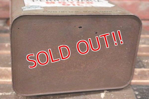 画像7: dp-220301-44 Safety-Lube PENNSYLVANIA MOTOR OIL / Vintage 2 U.S. Gallons Can