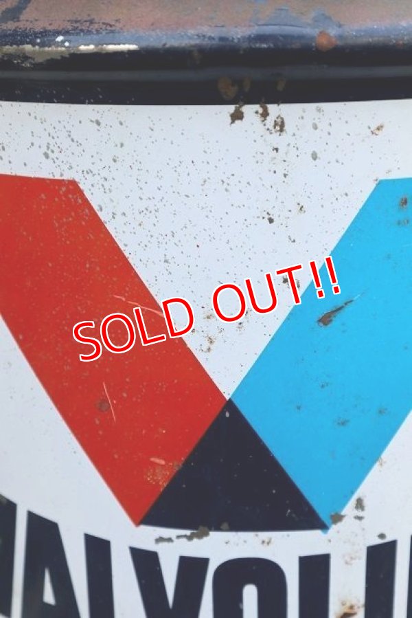 画像8: dp-220401-45 Valvoline / 1980's 16 U.S.GALLONS CAN