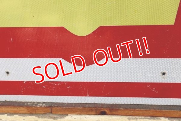 画像5: dp-220401-81 SHELL / Gas Station Road Sign