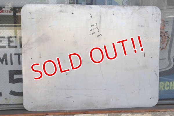 画像9: dp-220401-81 SHELL / Gas Station Road Sign