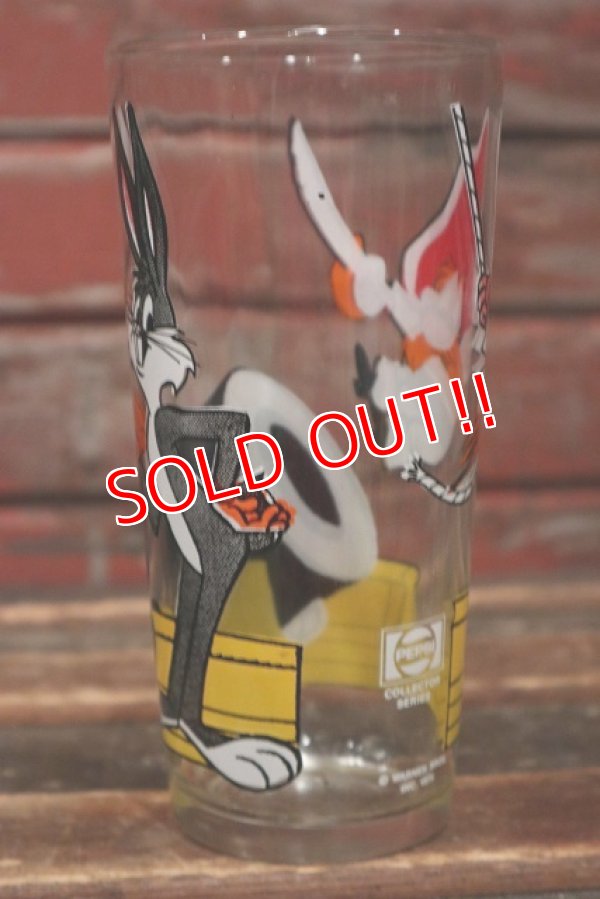 画像5: gs-220501-10 Bugs Bunny & Yosemite Sam / PEPSI 1976 Collector Series Glass