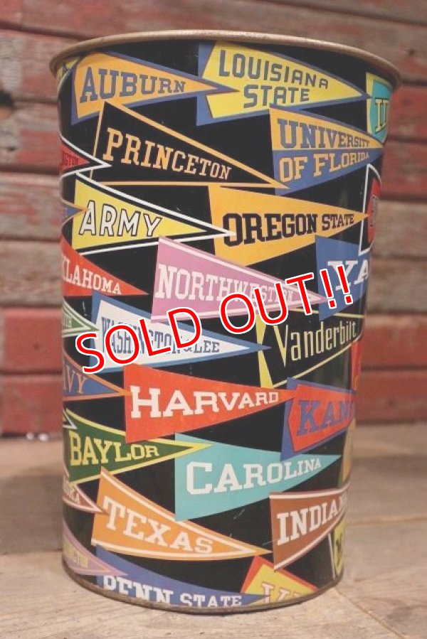 画像4: dp-220501-95 1950's-1960's College Pennant Trash Box